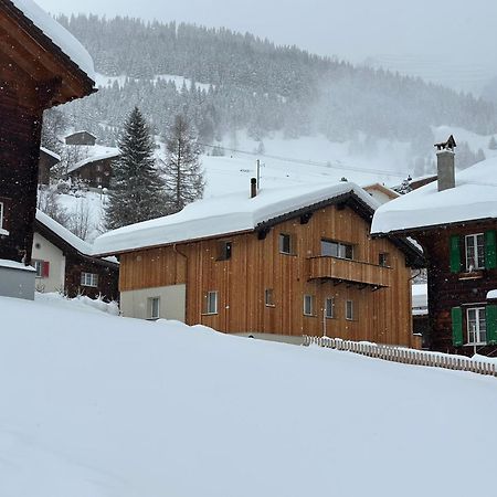 Yeti Lodge Sedrun Exteriör bild