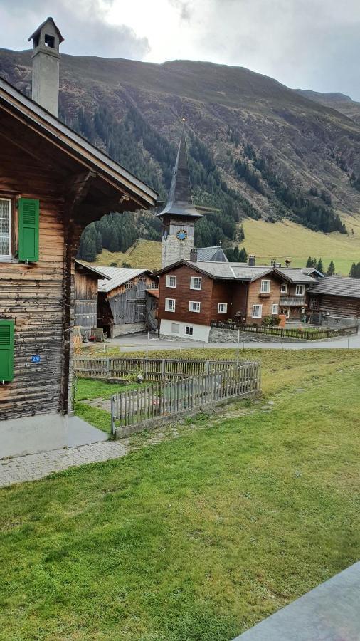 Yeti Lodge Sedrun Exteriör bild